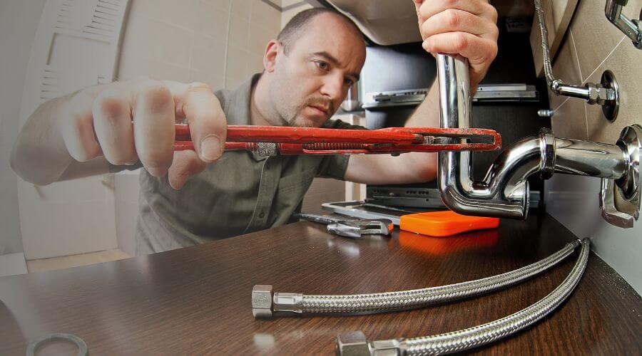 Expert burst pipe repair services in Sidney, IL